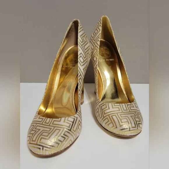 Colin Metallic Gold Cream Heel Pumps Retail $449 - Picture 2 of 11